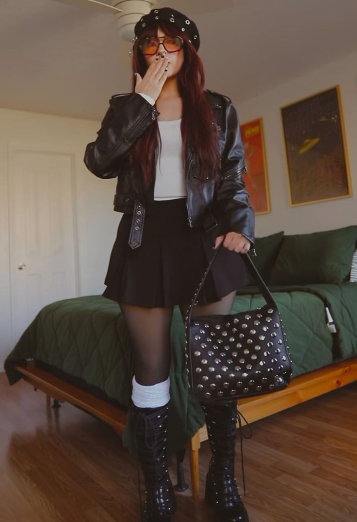 cClassic rock chick chick roaster look