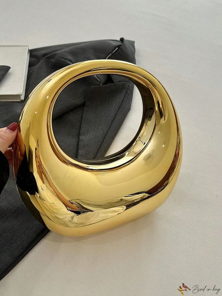 hand bag